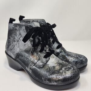 Alegria Eliza Elegance Metallic Floral Leather Ankle Boots Size 39 US 9 Side Zip